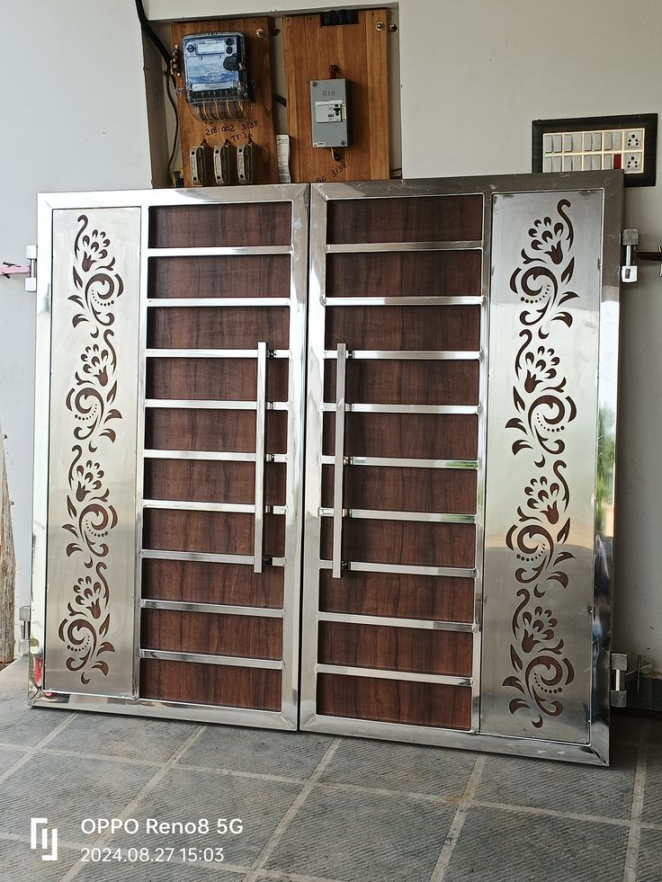 Laser-cut floral designer gate